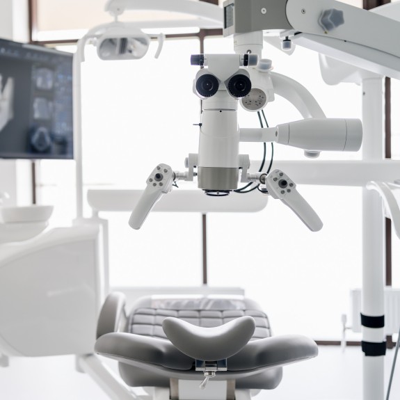 Röntgengerät in einem Behandlungszimmer